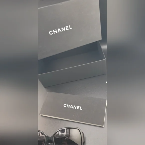 Vintage Chanel Tortoise Sunglasses With Box And Cleaning Wipe (New) - Picture 14 of 14